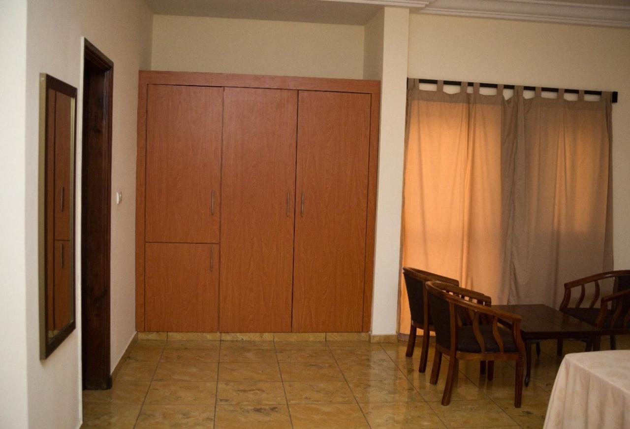 Hotel Marbella Lomé Eksteriør billede